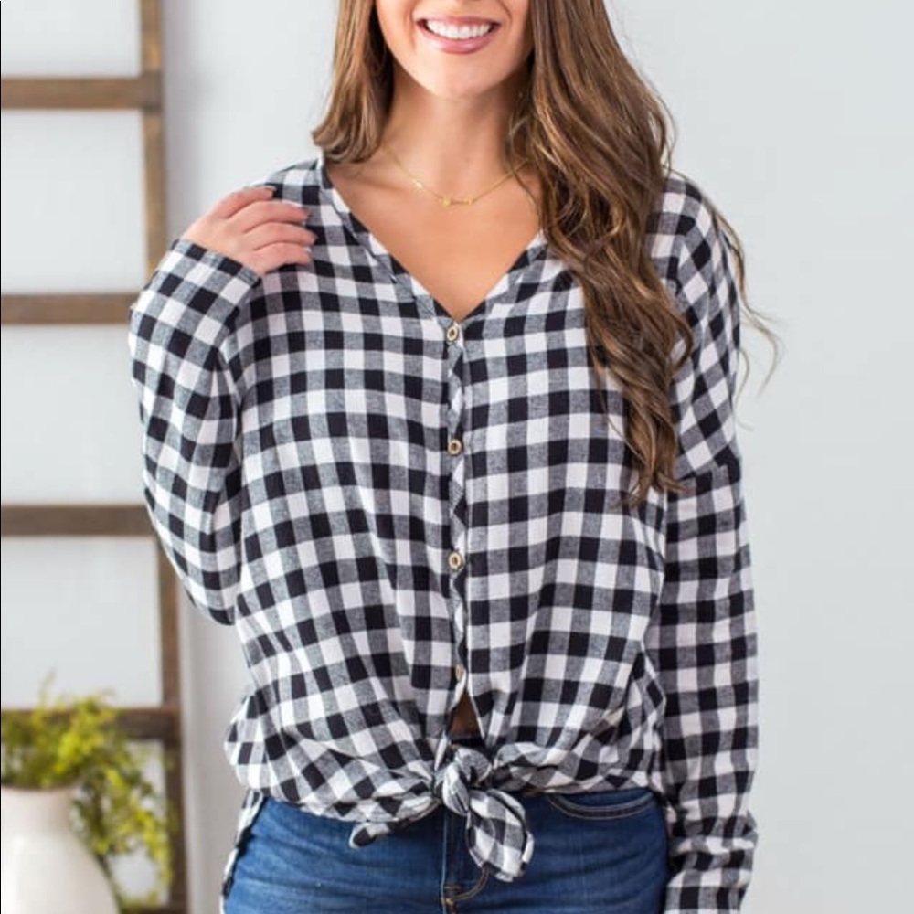 CLEARANCE* NEW White Birch Buffalo Plaid Knot Top